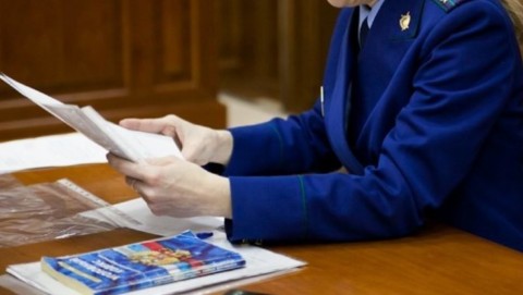 Прокуратура Зеленчукского района направила в суд уголовное дело о превышении чиновником полномочий